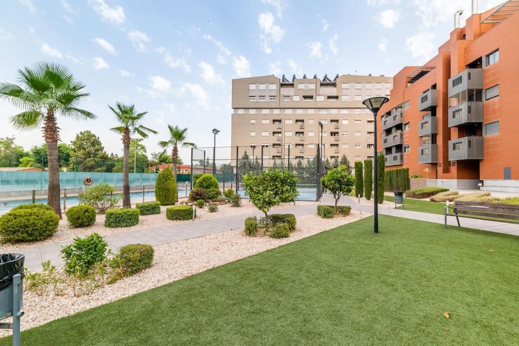 Moderno Apartamento Con Piscina Y Parking Гранада Екстер'єр фото